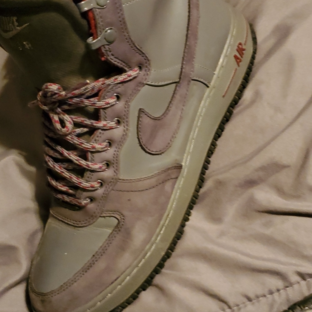 Nike mid top all weather insulated air force ones
